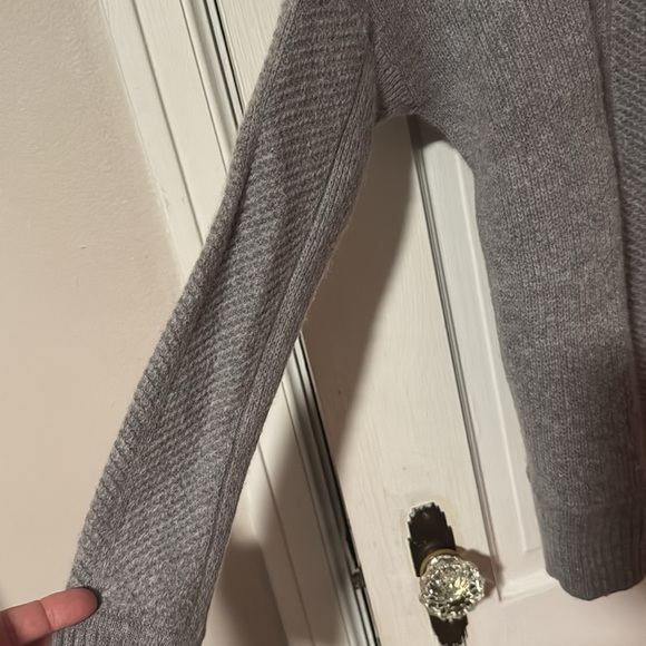 Athleta Women's Small Gray Pullover Sweater Size Small - Picture 4 of 10